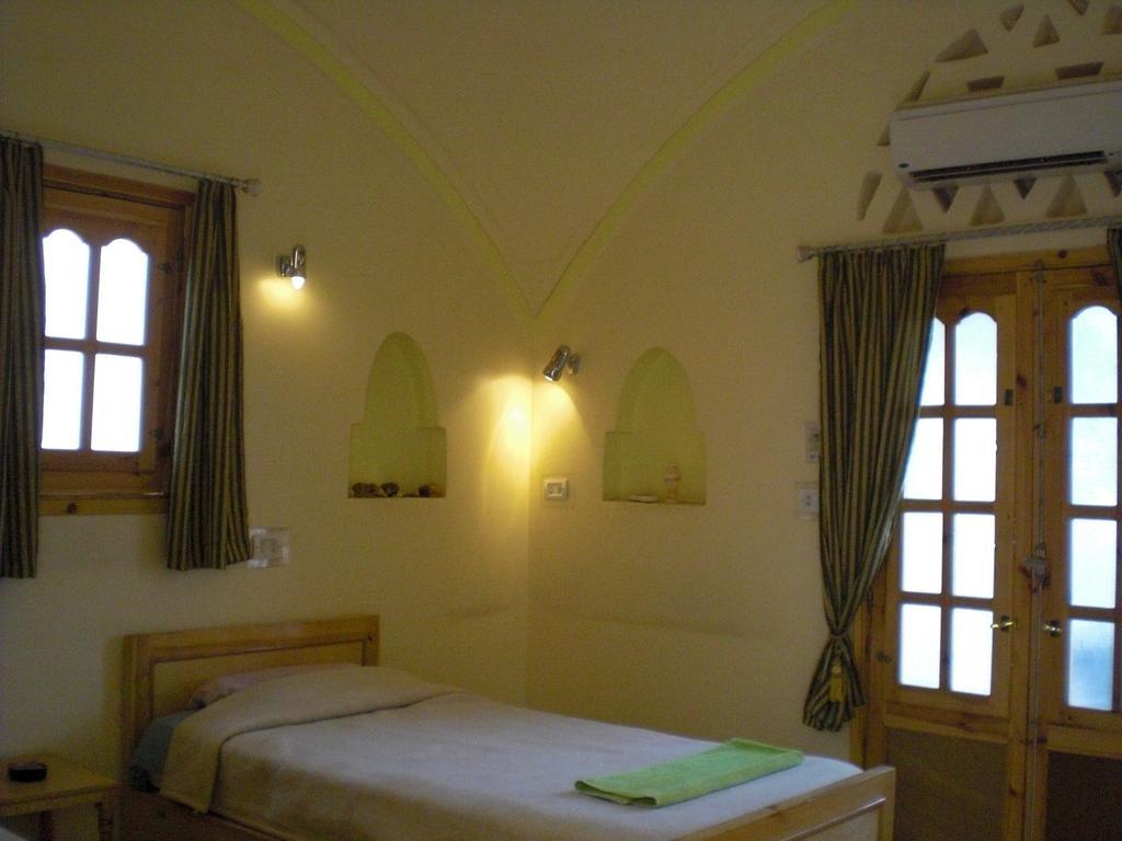 El Fayrouz Hotel Luxor Exterior photo